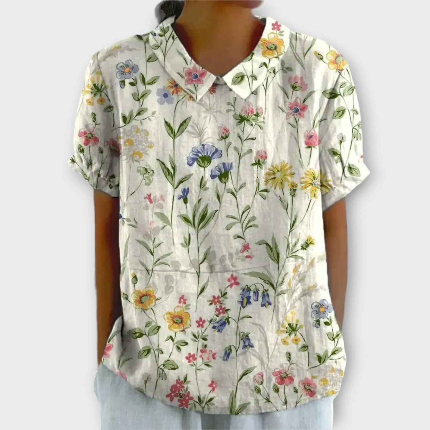Thessaly™ - Blommig Blus