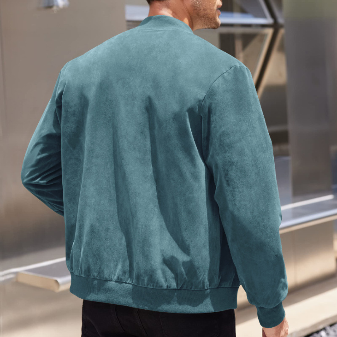 LÅSTEN – STORA FRILUFTS NÖDVÄNDIGA JACKA