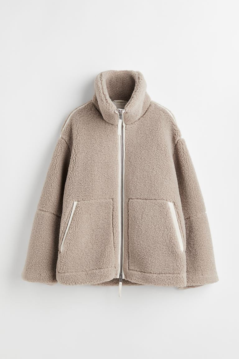 ELSA – MYSIG SHERPAJACKA MED FRAMDRAGKEDJA